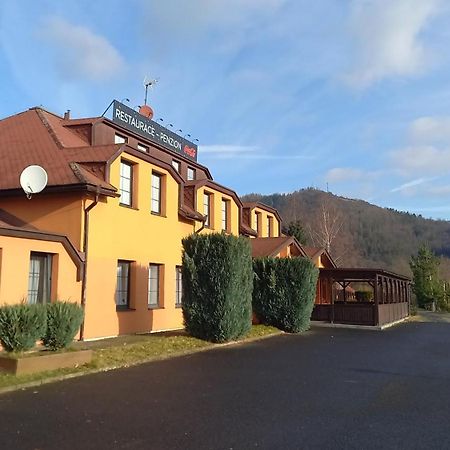 Hotel Formule Perštejn Exterior foto